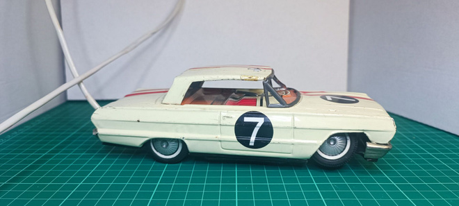 Ford Falcon ? peltiauto ,kaapeliohjauksella,projekti Ichiko
