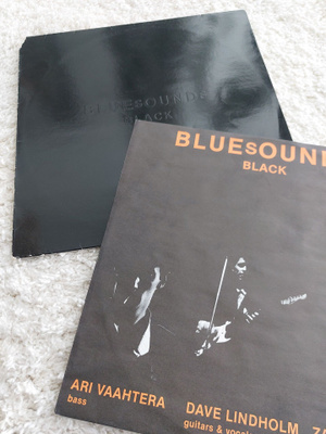 LP Bluesounds - Black