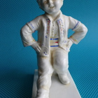 FIGUURI Balkanin poika posliinia kork 18cm. "Balkan-Boy" - pikkukuva 1