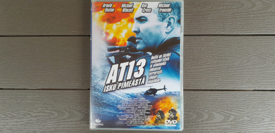 DVD: AT13 - Isku Pimeästä (Arnold Wosloo, Michael Ironside)