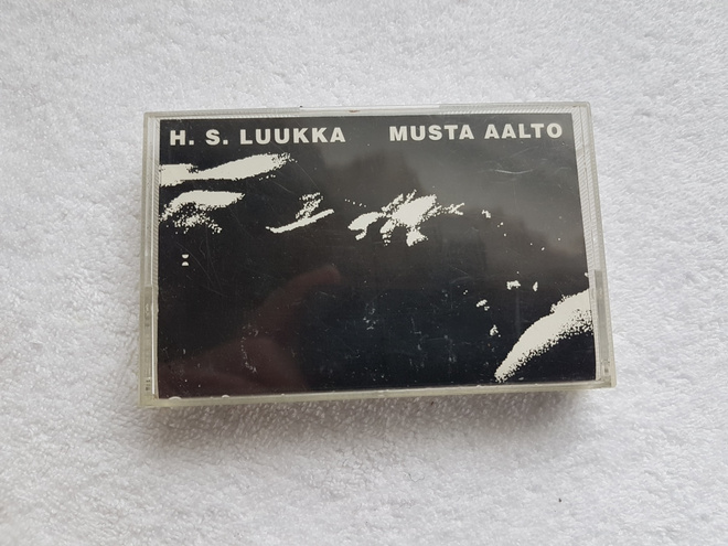 H. S. Luukka – Musta Aalto C-KASETTI