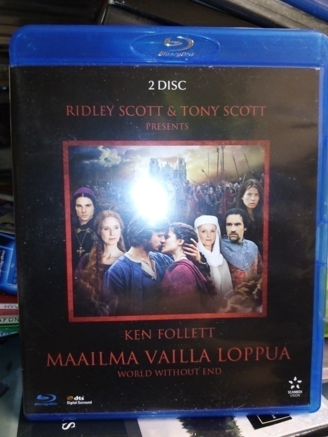 2 BLU-RAY MAAILMA VAILLA LOPPUA ( SIS POSTIKULU)