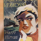 Harri Hirvas: Isoja kaloja verkossa, 1.p - pikkukuva 1