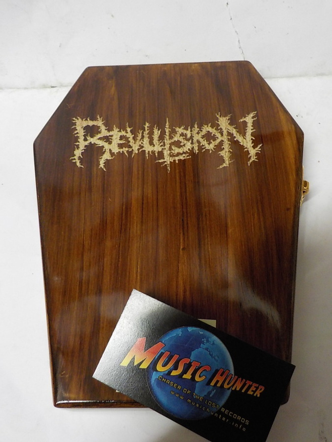 REVULSION WOODEN BOX SET UUSI CD BOKSI