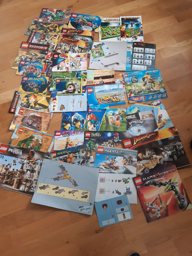 LEGO OHJEET monta erillaista 3 eri kuvaa