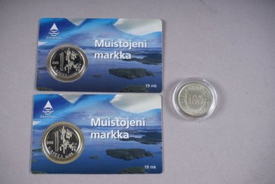 1172. 3kpl, 100mk 1956 sekä 2kpl Muistojeni Markka, Rahapaja