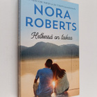 Nora Roberts : Hetkessä on taikaa - pikkukuva 1