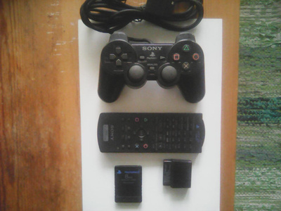 Myydään alkuperäisiä Sony PS2 tarvikkeita