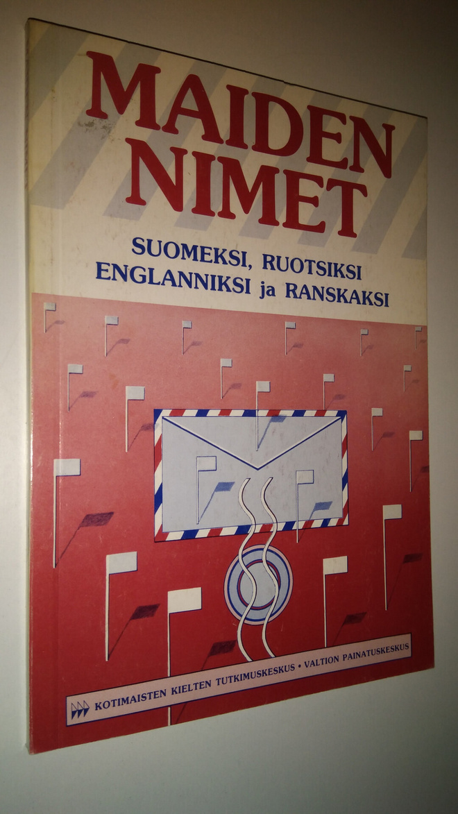 Eeva Maria (toim.) Närhi : Maiden nimet suomeksi, ruotsik...