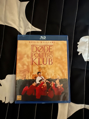 KUOLLEIDEN RUNOILIJOIDEN SEURA BLU-RAY