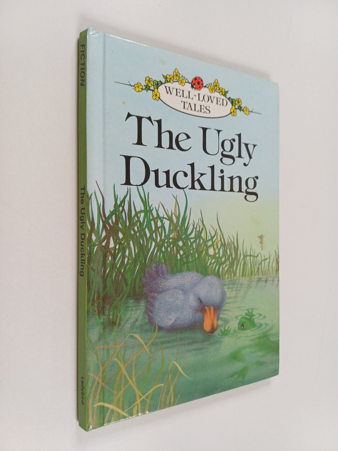 Lynne Bradbury : The ugly duckling