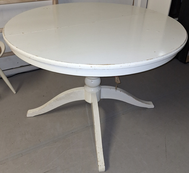 Ikea Liatorp valkoinen pyöreä ruokapöytä