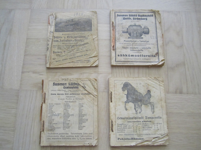 Vanhat almanakat vuosilta 1922,1927,1918,1923