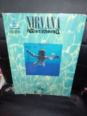 Nuottikirja  : Nirvana  : Nevermind ( SIS POSTIKULU )