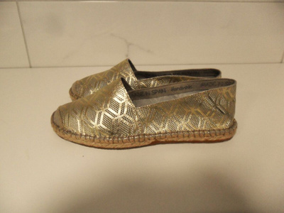 Käyttämättömät Emma Buffalo London nahkaespadrillokset, 40