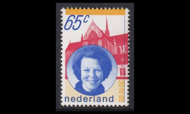 Alankomaat 1175A ** Kuningatar Beatrix (12 3/4 : 13 1/4) (19