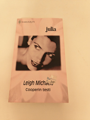 Leigh Michaels; Cooperin testi (Julia)