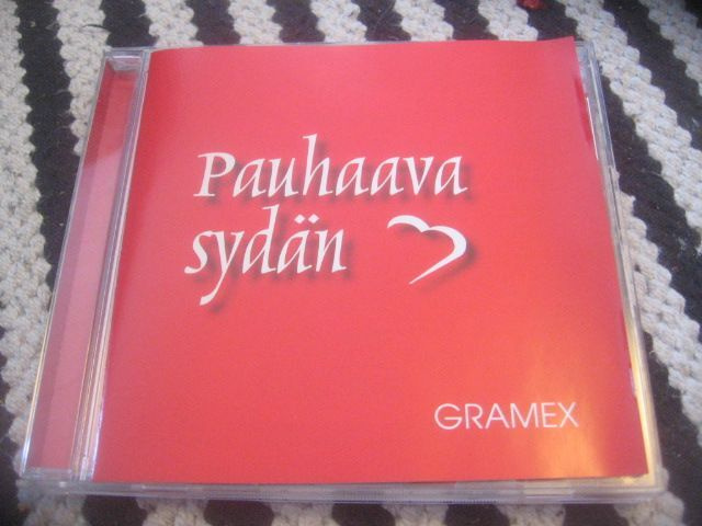 Pauhaava sydän (Gramex, Yö, Jenni Vartiainen...)