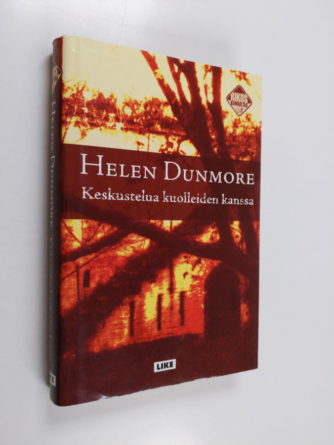 Helen Dunmore : Keskustelua kuolleiden kanssa