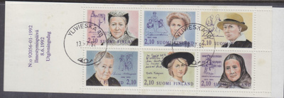 1992 Naisvaikuttajia vihko loistoleimalla.