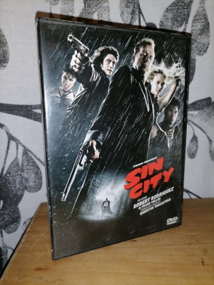Sin City - Robert Rodriguez - DVD kuin uusi