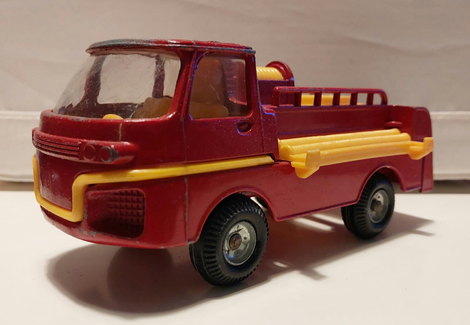 Pikkuauto Corgi Turbine truck