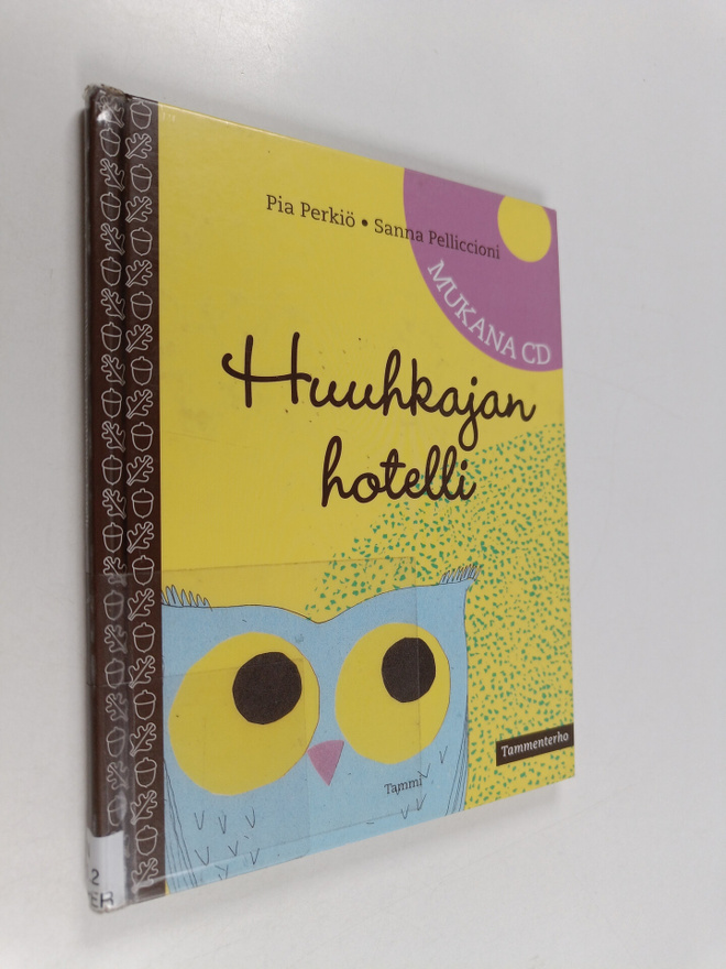 Sanna Pelliccioni ym. : Huuhkajan hotelli