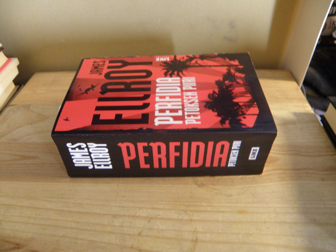 James Ellroy Perfidia petoksen piiri (nidottu)
