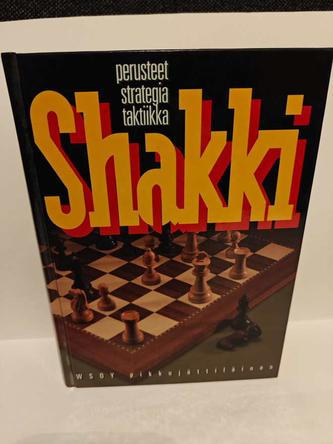 Shakki perusteet, strategia, taktiikka Kirja