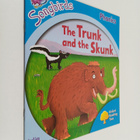 Julia Donaldson ym. : Songbirds : The Trunk and the Skunk - pikkukuva 1