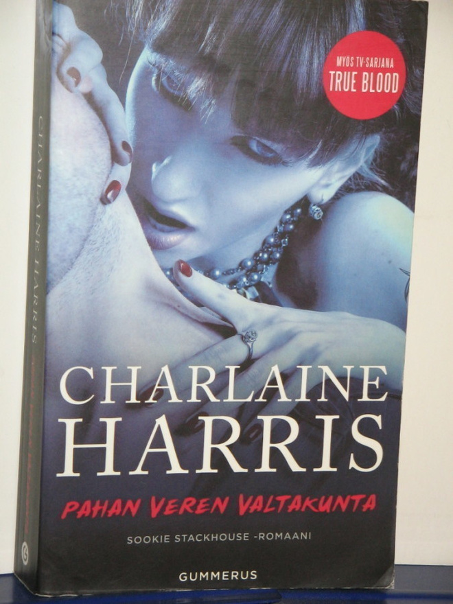 Charlaine Harris : PAHAN VEREN VALTAKUNTA