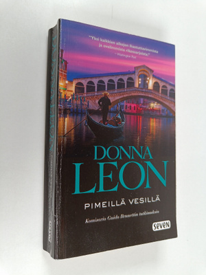 Donna Leon : Pimeillä vesillä