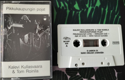 KULLASVAARA&ROINILA-PIKKUKAUPUNGIN POJAT-Kasetti, MCIMP 926