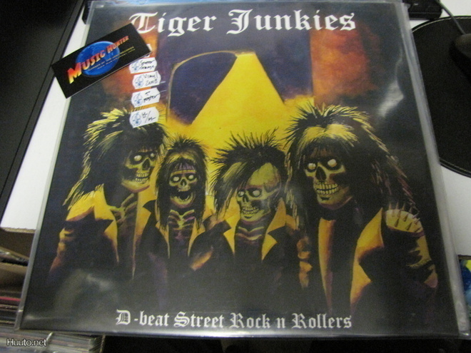 TIGER JUNKIES - D BEAT STREET ROCK N ROLLERS LP M-/M-