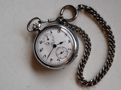 Tissot Chronograph taskukello,postikuluineen pakettina.