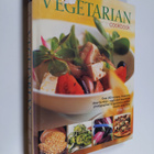 Linda Fraser : Vegetarian - The Best-Ever Recipe Collection - pikkukuva 1
