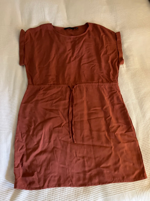 Vero Moda tunika M okranvärinen