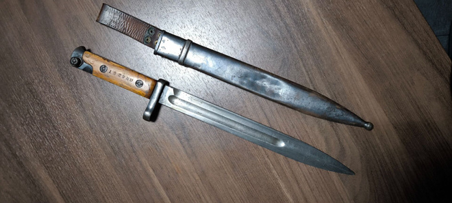 Tokarev SVT-40 pistin