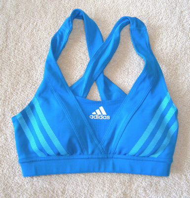 Adidas treeniliivit