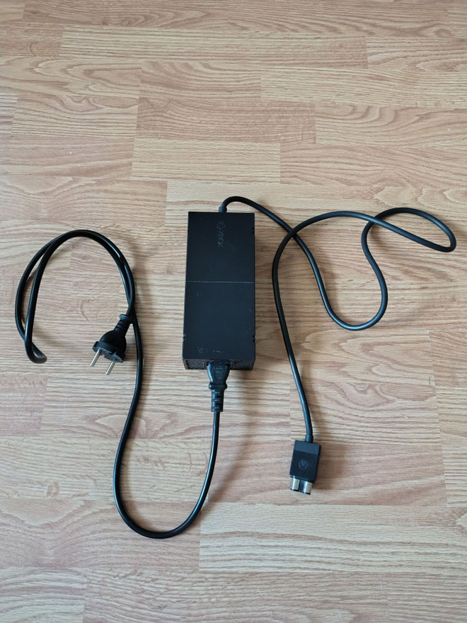 Xbox One virtalähde
