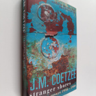 J. M. Coetzee : Stranger shores : essays 1986-1999 - pikkukuva 1
