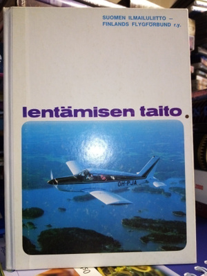 Pesola : LENTÄMISEN TAITO ( SIS POSTIKULU )
