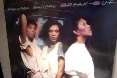 POINTER  SISTERS  ::  BREAK  OUT  ::  VINYYLI  LP    1983