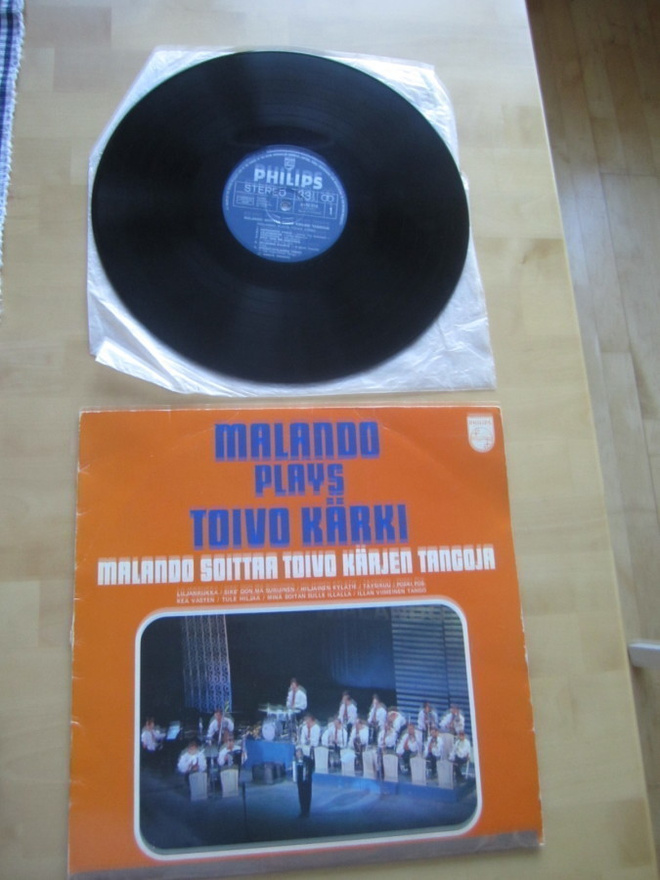 LP Malando plays Toivo Kärki (soittaa Toivo Kärjen tangoja)