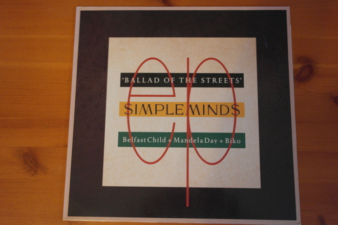 Simple Minds:Ballad of the Streets 12" EP.