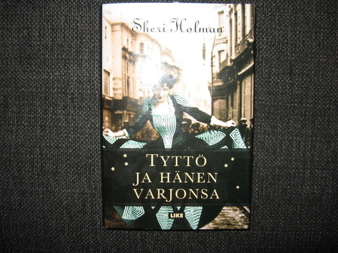 Sheri Holman: Tyttö ja hänen varjonsa v.2001