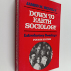 James M. Henslin : Down to Earth Sociology - Introductory... - pikkukuva 1
