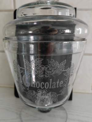 Riviera Maison Chocolate-tarjoiluastia