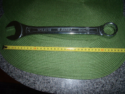 32 mm.Kiinto / Lenkki avain.