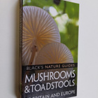 Andreas Gminder ym. : Mushrooms and Toadstools of Britain... - pikkukuva 1